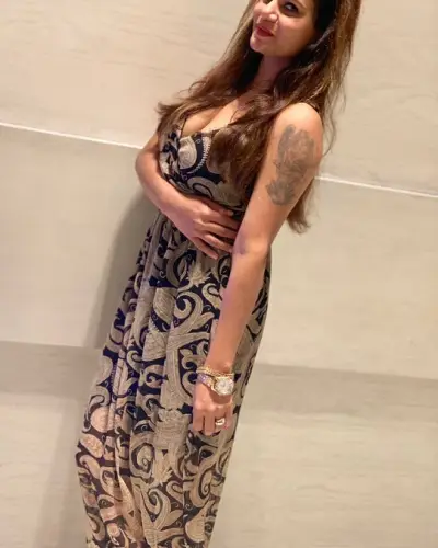 Debai Escort